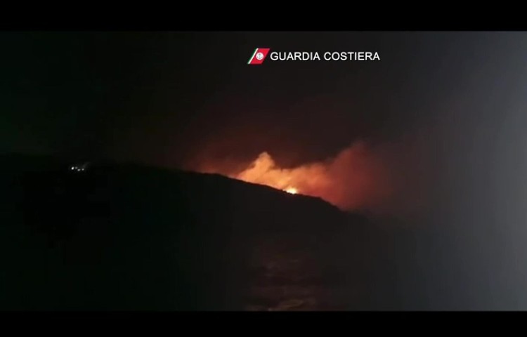 L'incendio di Pantelleria pare sia di origine dolosa.