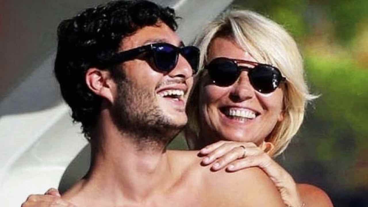 De Filippi preoccupata per il figlio