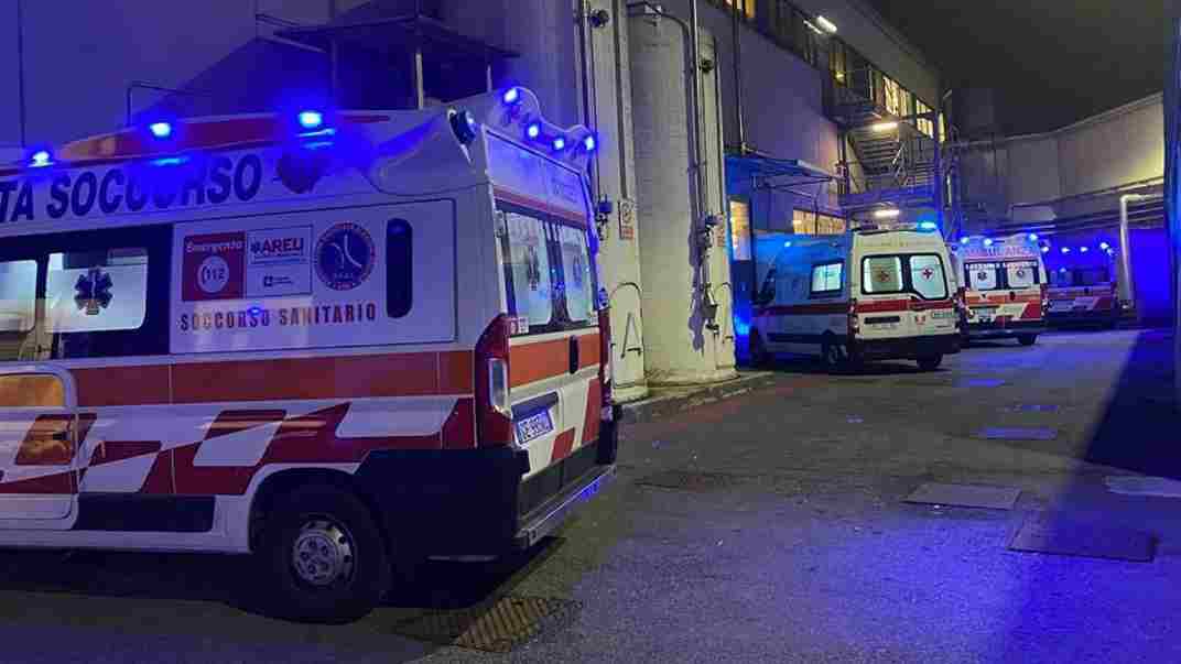 Folle aggressione al centro commerciale: ferito anche un calciatore. Come sta adesso