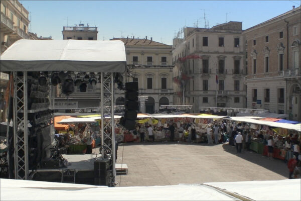 Andria, targhe commemorative: apposizione nelle stazioni