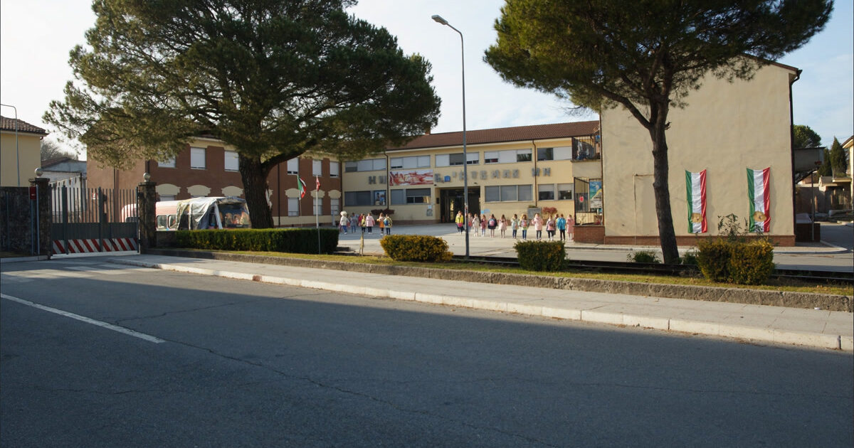 Spinea, interventi di miglioramento nelle scuole: estate 2023