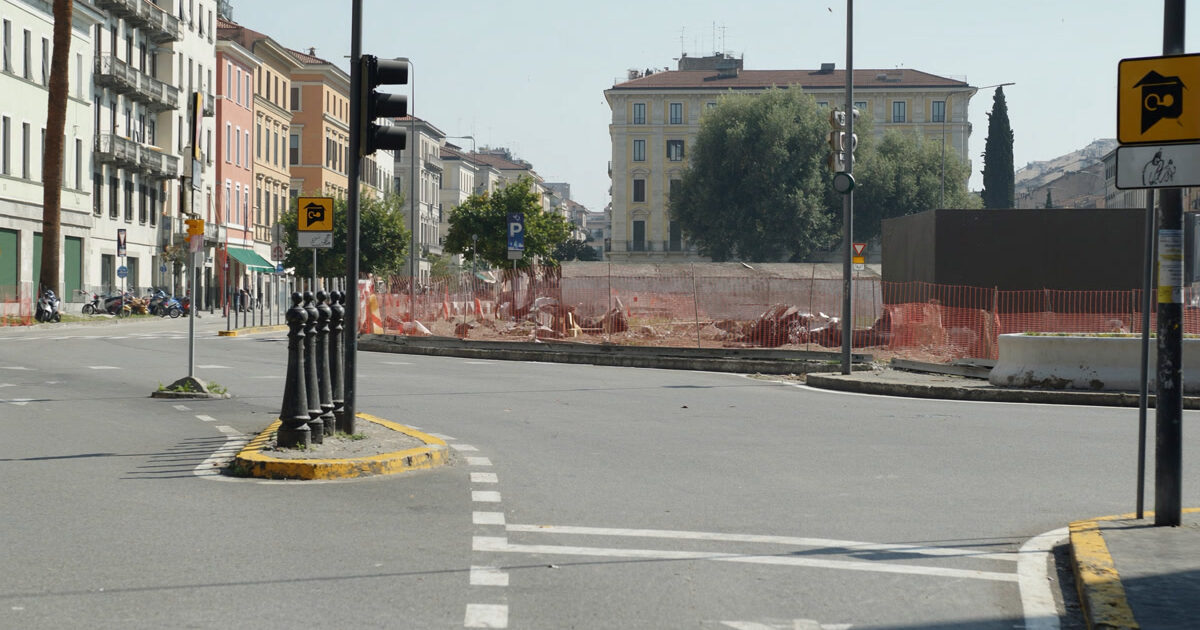 Piombino, modifiche alla viabilità in Piazza Bovio: cosa cambia stasera